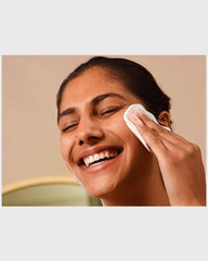 The Body Shop Vitamin C 150ml Glow Revealing Tonic enriched with AHA & Enzymes - Illuminate & Even - Vegan