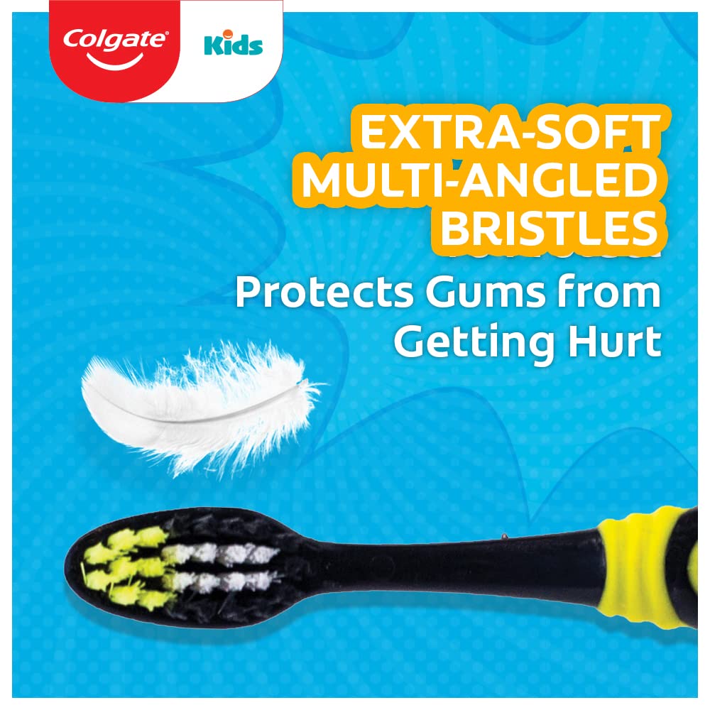 Colgate Kids Batman Manual Toothbrush, Extra-soft Bristles and Built-in Tongue Cleaner, Compact Head and Non-Slip Handle (Pack of 3)