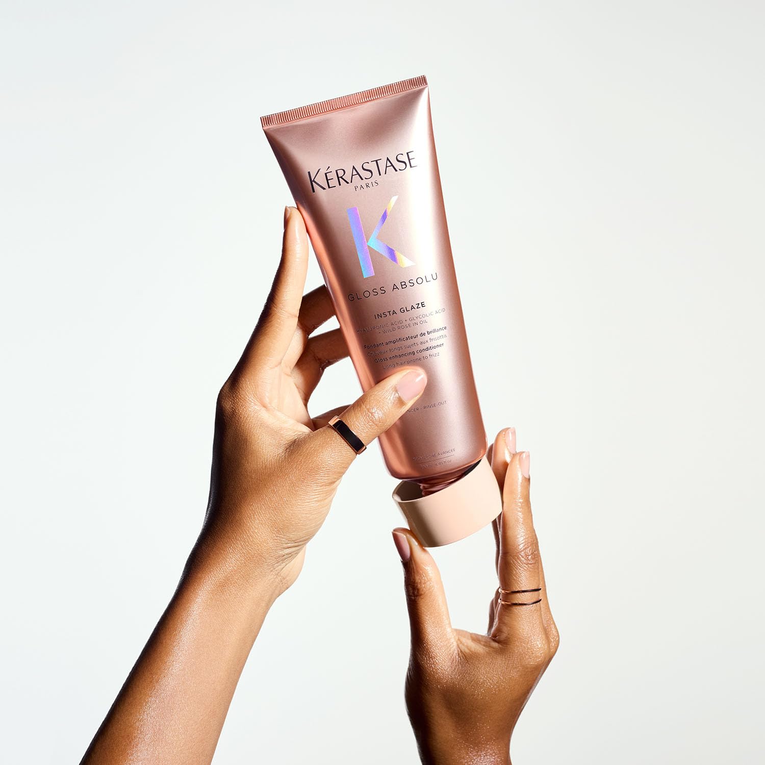 Kérastase Gloss Absolu Anti-Frizz Foaming Conditioner For Bouncy, Glossy Hair | Fine To Medium Hair | 4-Days Anti-Frizz | With Hyaluronic & Glycolic Acid, Wild Rose-In-Oil | 250ml