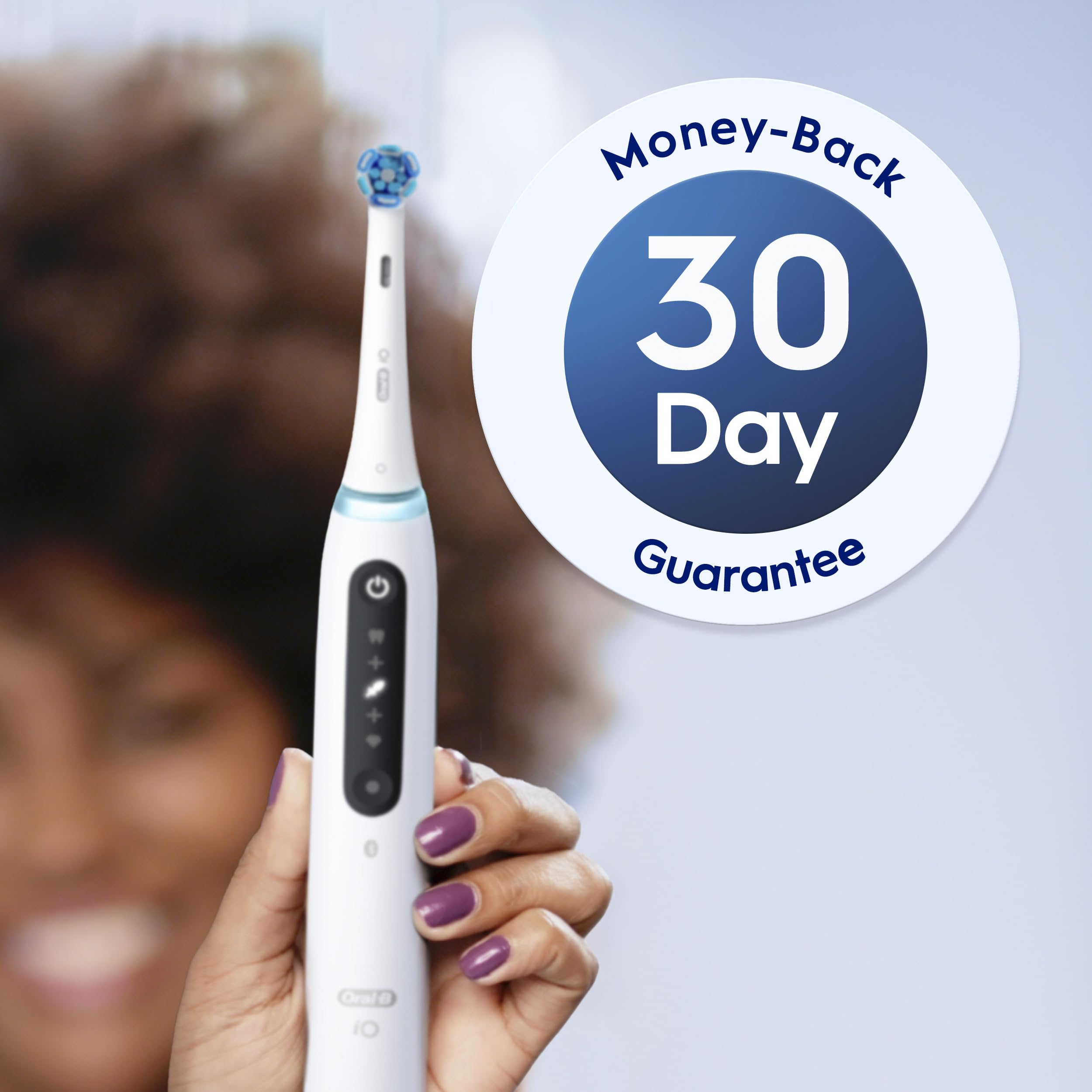 Oral B ORIGINAL iO Electric Toothbrush Ultimate Clean White Replacement Brush Heads, Tuft-in-Tuft Bristle Technology, Pack of 2 Refills, For professional cleaning and gum health