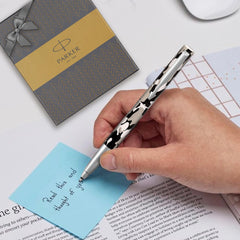 Parker Gift Set| Vector Camouflage Roller Ball Pen Gift Set | Pen with 1 Ink Cartridge & Keychain | Ink Color Blue | Premium set crafted for Gifting