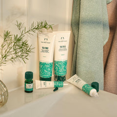 The Body Shop Tea Tree Skin Clearing Foaming Cleanser, 125ml